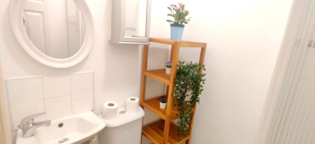 Studio Flat Near Liverpool St & Shoreditch London. Екстер'єр фото